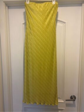ASTR The Label Plisse Tube Midi Dress